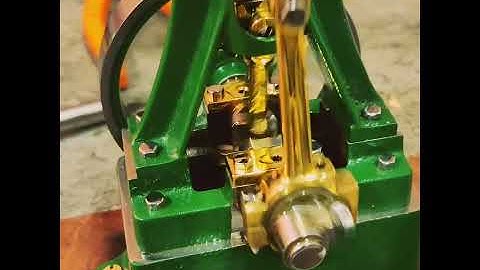 Stuart models 10V steam engine running in on compressed air.