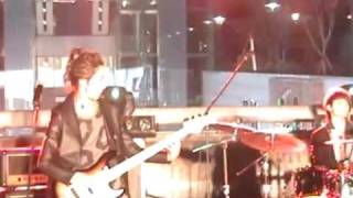 20100228 yonghwa cnblue c.n.blue 코엑스 거리공연 - Just Please