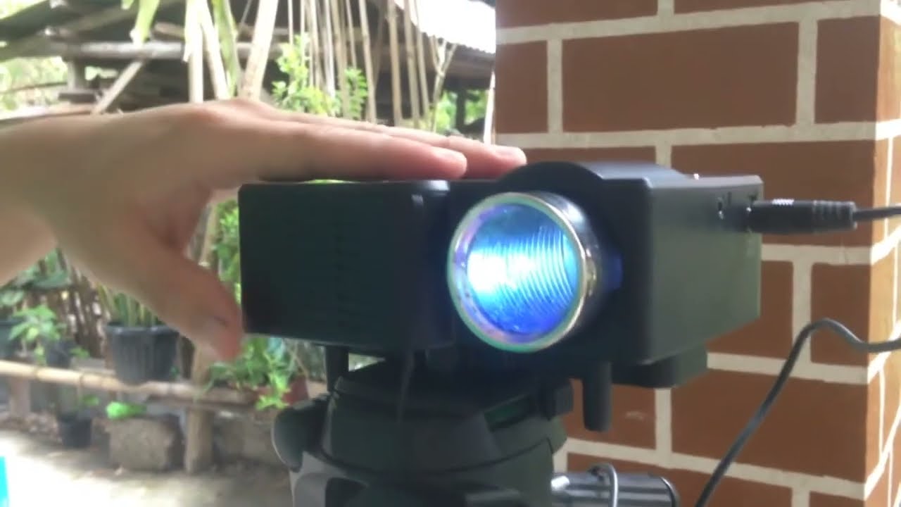 UC28 Mini Portable Projector