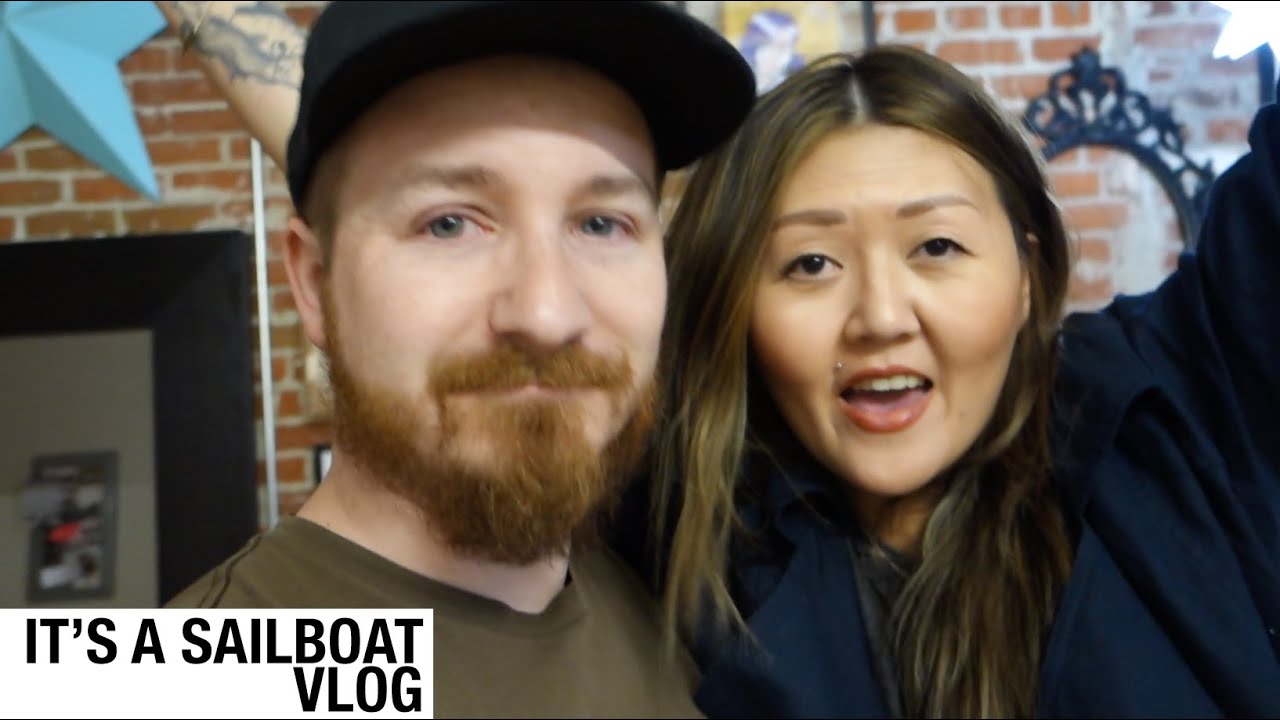 IT'S A SAILBOAT - VLOG - YouTube