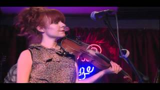 Great Lake Swimmers - On The Water A Do512 Lounge Session