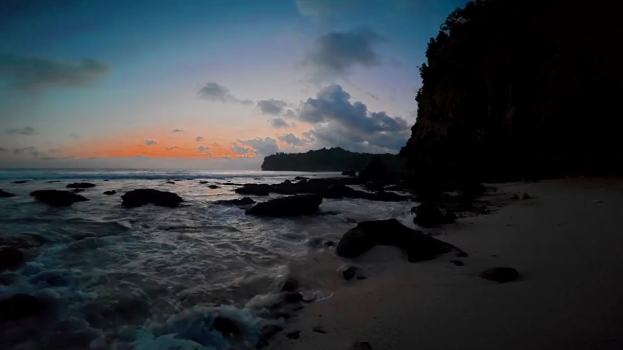 Sleep Expert Reveals Secret Ocean Waves Technique For 24/7 Relaxation