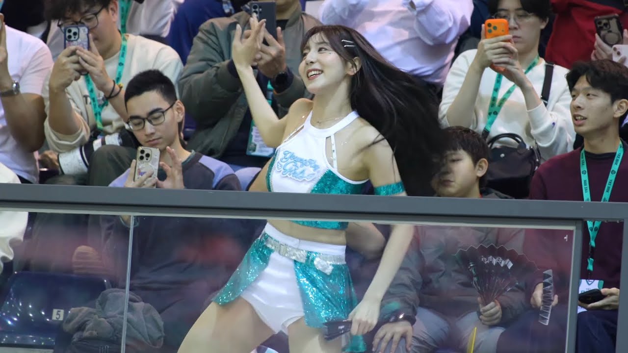 活躍在球場上的睦那京 大家喜歡嗎😀 ！！onedayfans 走一日球迷