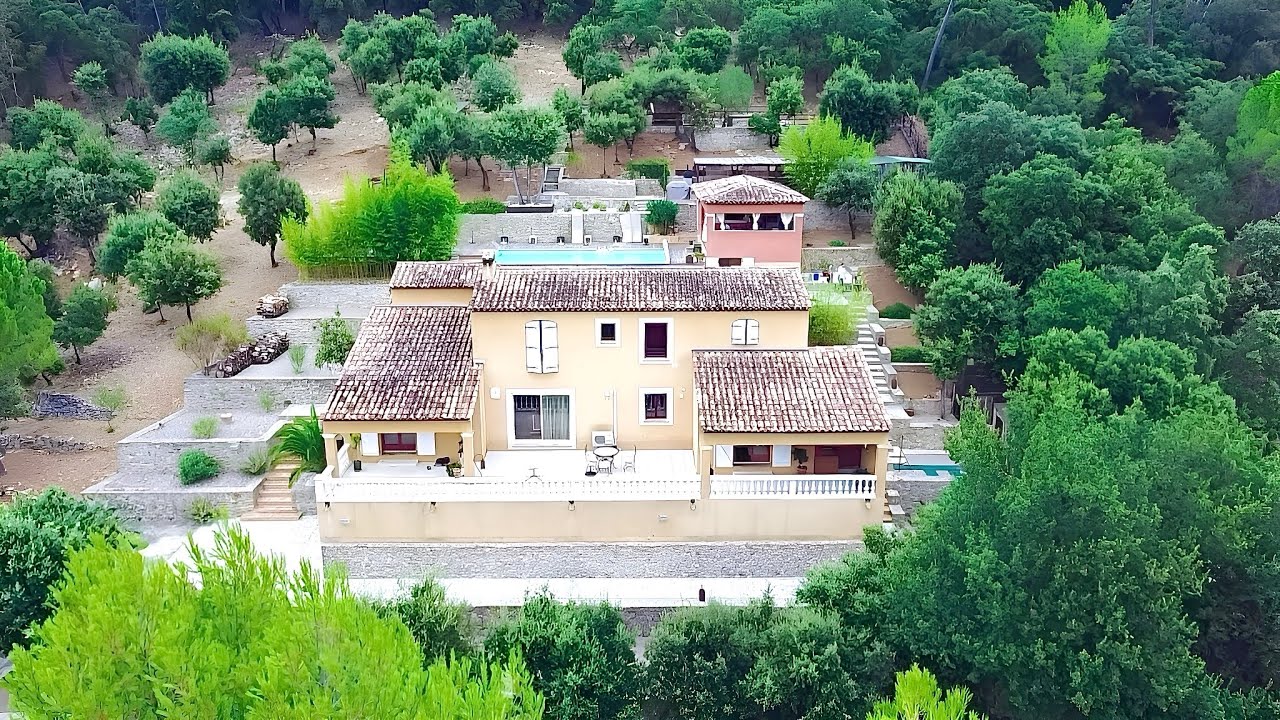 Magnifique propriété de 236 m² sur plus d’un hectare sur LORGUES