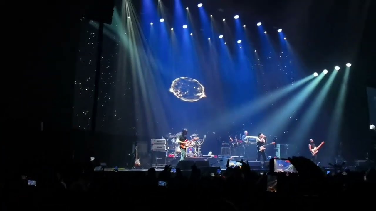 Caifanes. Los dioses ocultos. En vivo. Palacio de los Deportes, noviembre, 2022. CDMX.