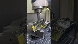 DMU 90P #5axiscnc #cnc #cadcam #dmg #hermle #hypermill #elitmakina #germany #turkey