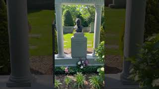 Kentucky Fried Chicken founder Col. Sanders grave. #kentucky #kfc #history