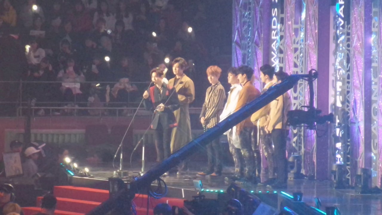 170222 가온차트 뮤직어워드 엑소 2분기 수상소감