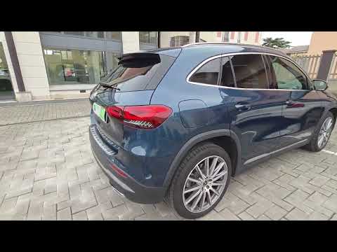 MERCEDES-BENZ GLA 250