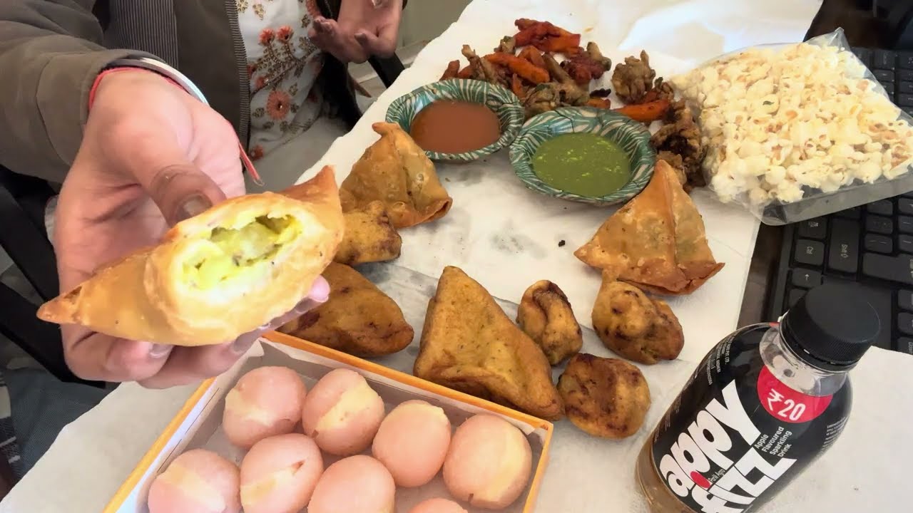 Lohri Special food pink gulabjamun samosa paneer pakoda bread pakoda finger pakoda Palak pakoda