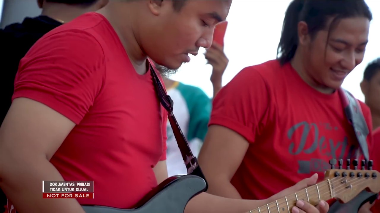 TERHANYUT DALAM KEMESRAAN  - RENA KDI [MONATA SARANG MEDURO]