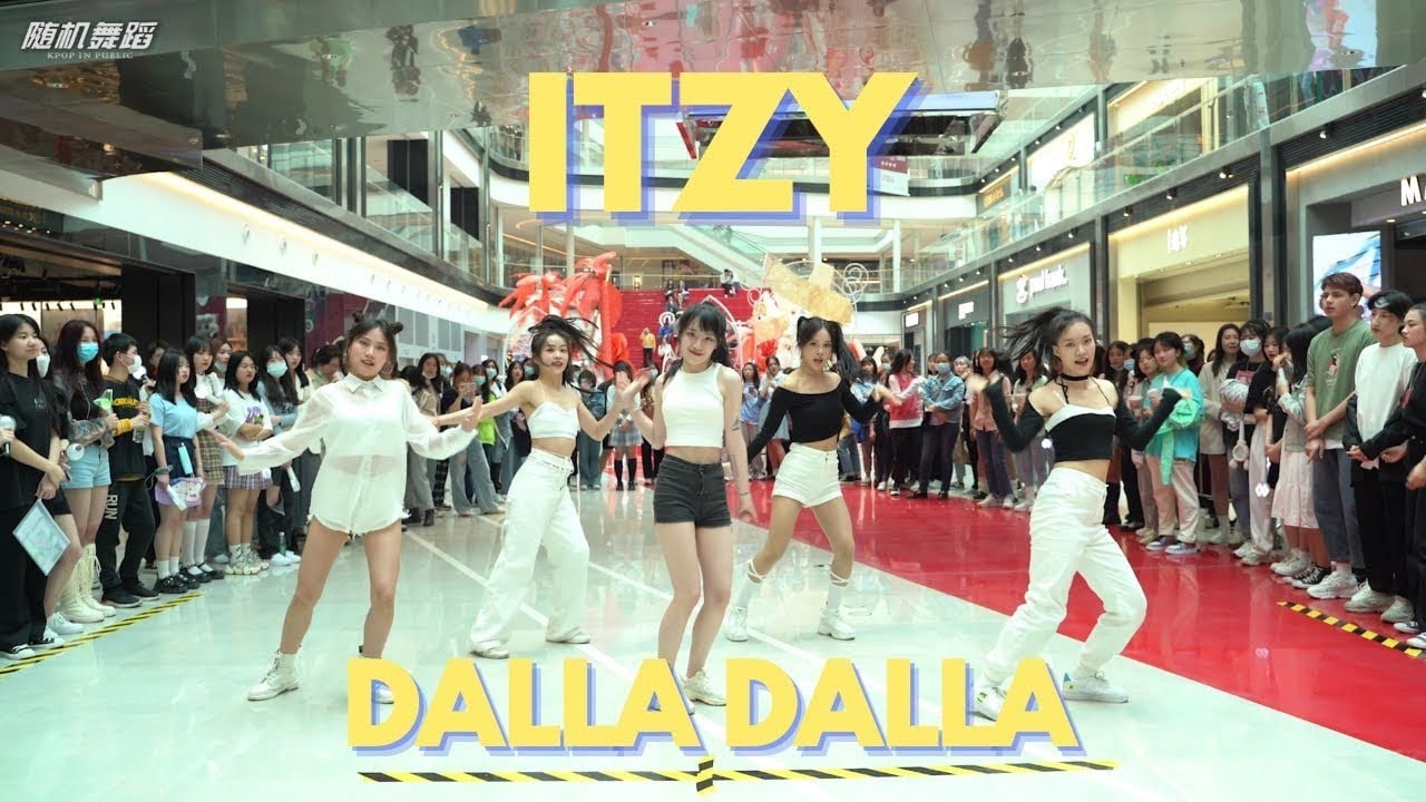[KPOP IN PUBLIC] ITZY - 'DALLA DALLA' Dance Cover by Ace