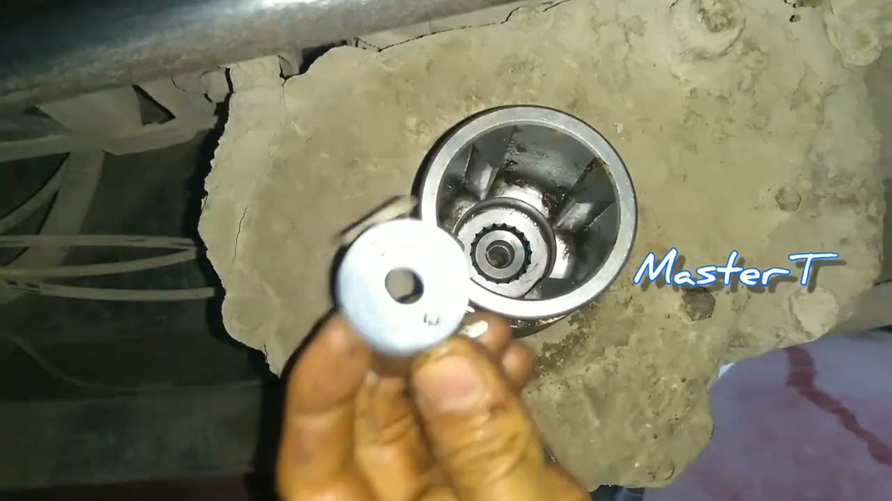 fuga de aceite de corona x el poncho de la copa BAJAJ Y TVS