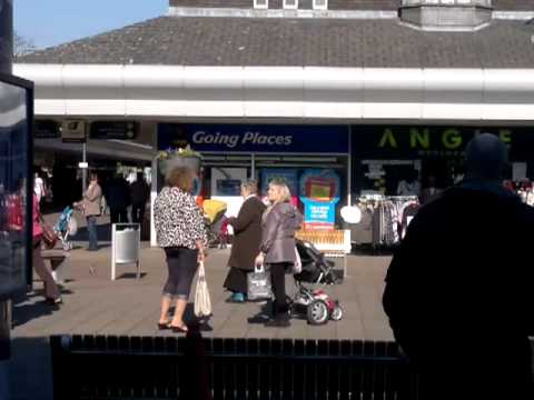 Filming Shameless In Sale Manchester Mimi 07 03 2011