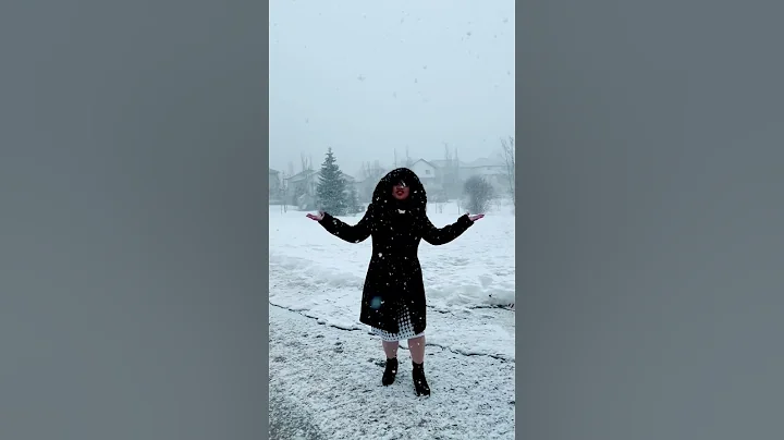 Crazy Weather / Snowy March  / Life in Canada #shorts #snow  #canada  #spring