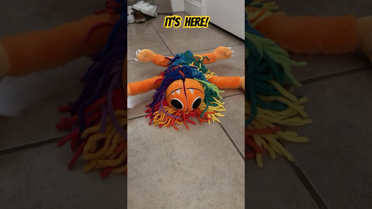 Unboxing the Official deluxe yarnaby plush 🧶🦁