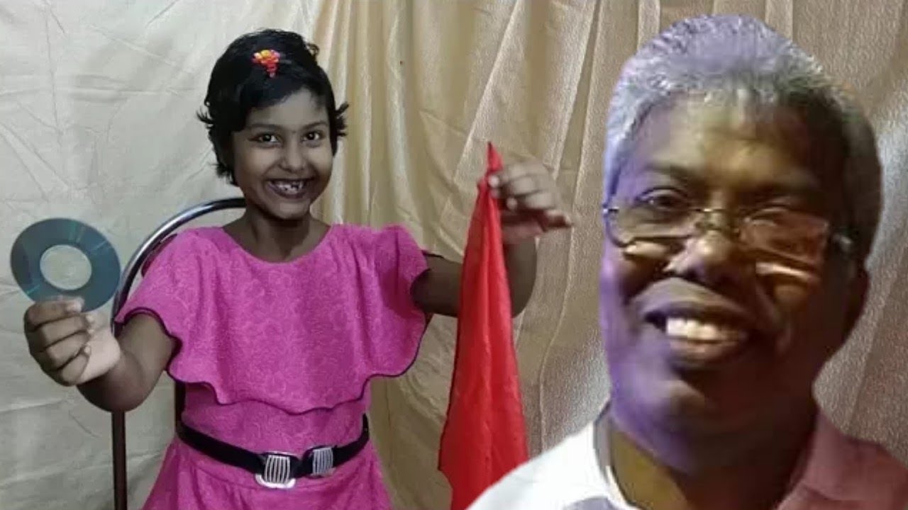 Magic Tricks 14 Silk to the mobile. The handkerchief