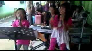 Download Lagu keong racun gadis cilik gokil.3g2 MP3