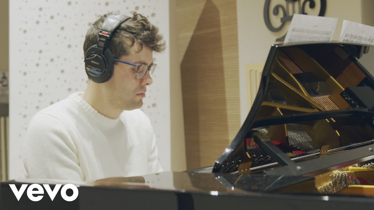 Смотреть «Alessandro Martire - Clouds (Recording Session)» на YouTube Смотреть «Alessandro Martire - Clouds (Recording Session)» на YouTube