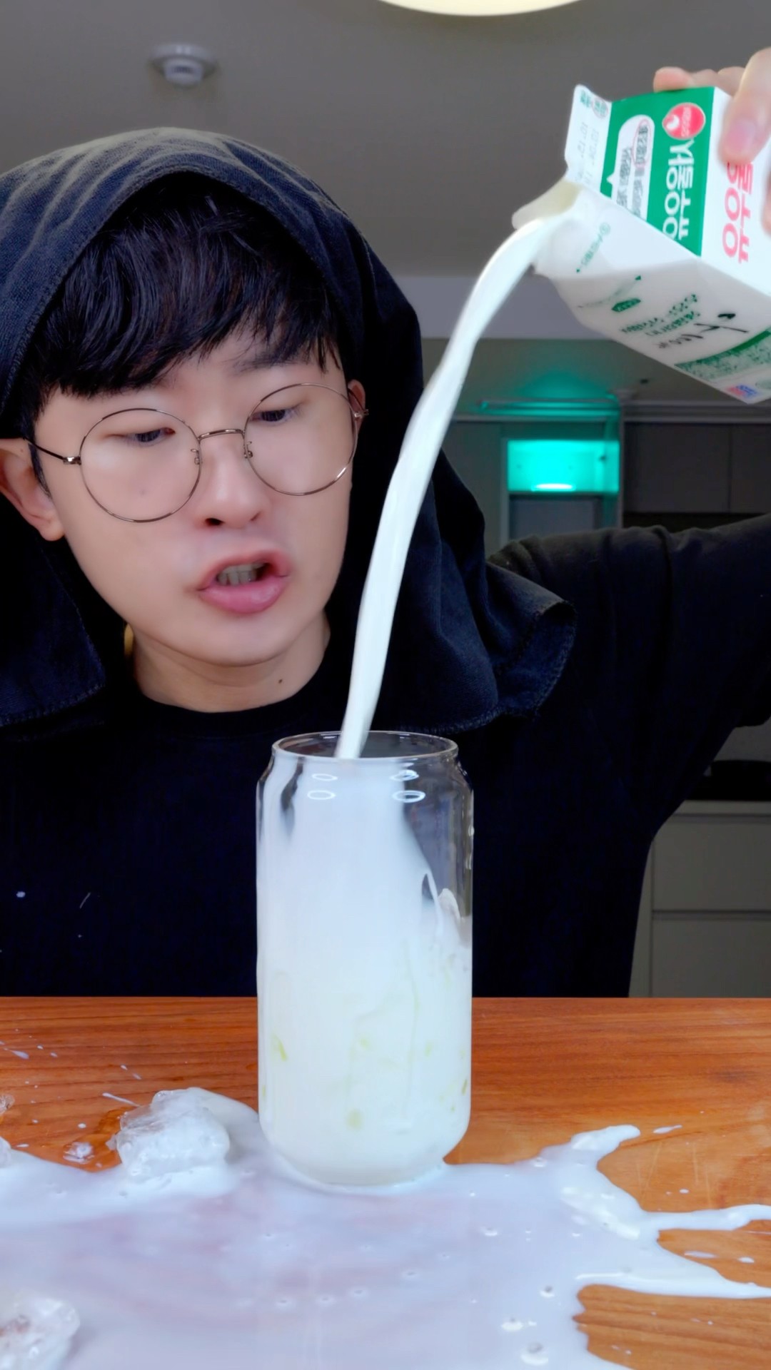 How to make iced Spanish latte coffee
