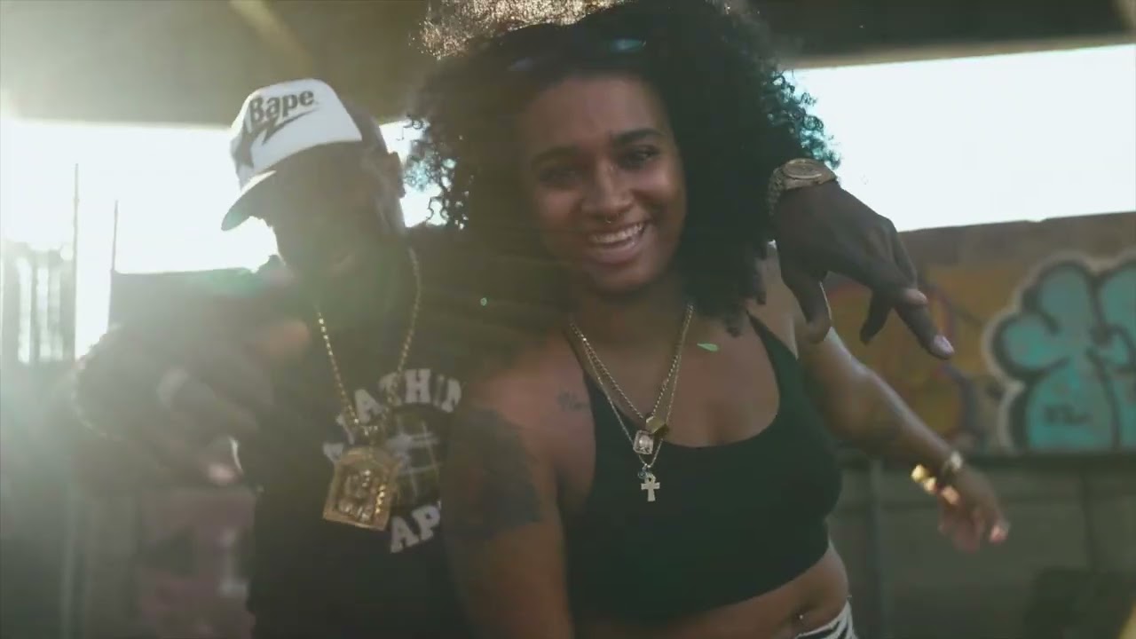 Tonton Black Geez and Maino - Gunz & Roses ft. Savvy di YouTube