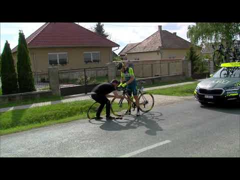 Bevilacqua Simone (Vini Zabù  Pro Cycling Team) kerékcseréje | 3. szakasz | Tour de Hongrie | 2021