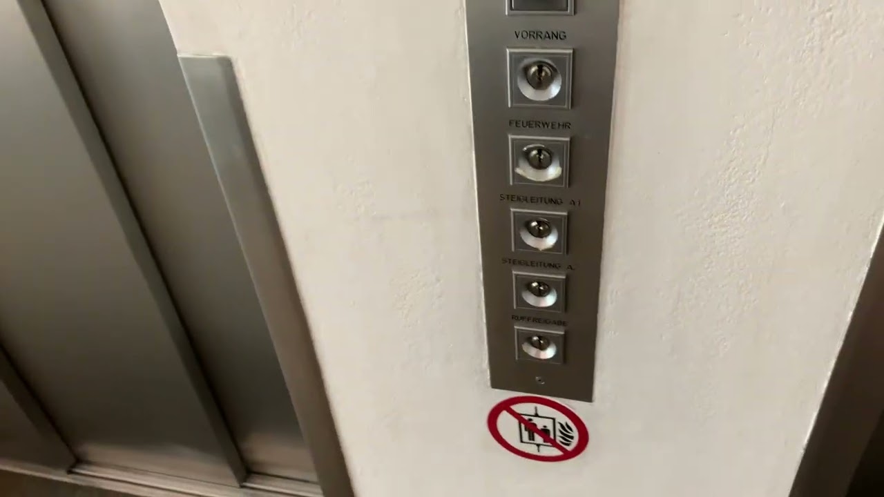 2x 2000 Thyssen STEP Classic traction elevators @ House of Music Vienna, Innere Stadt, Vienna, AT