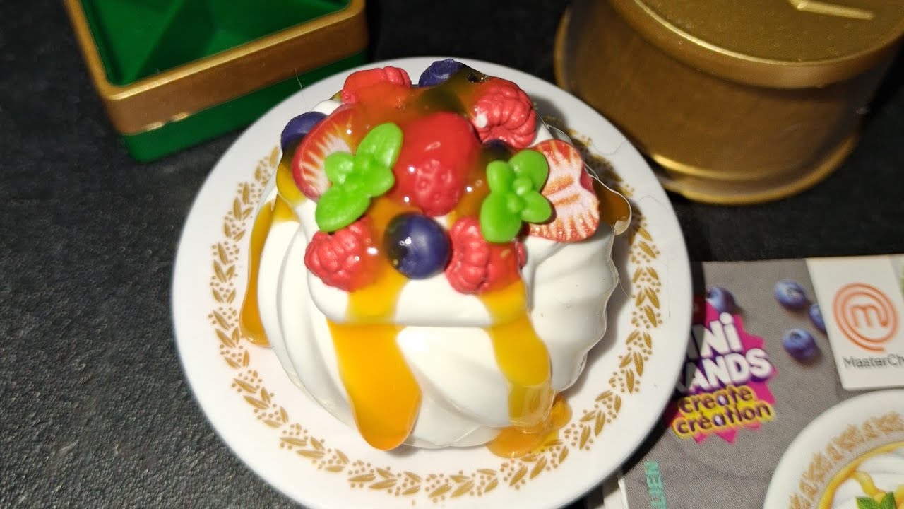 Mini Brands Masterchef Around The World Making Pavlova #zuru #minibrands 