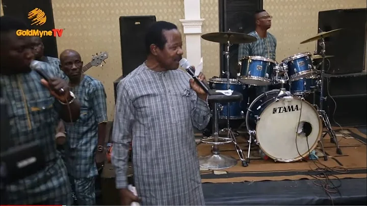 KING SUNNY ADE DAZZLES WITH NEW LEG WORK AT JOHNSO...