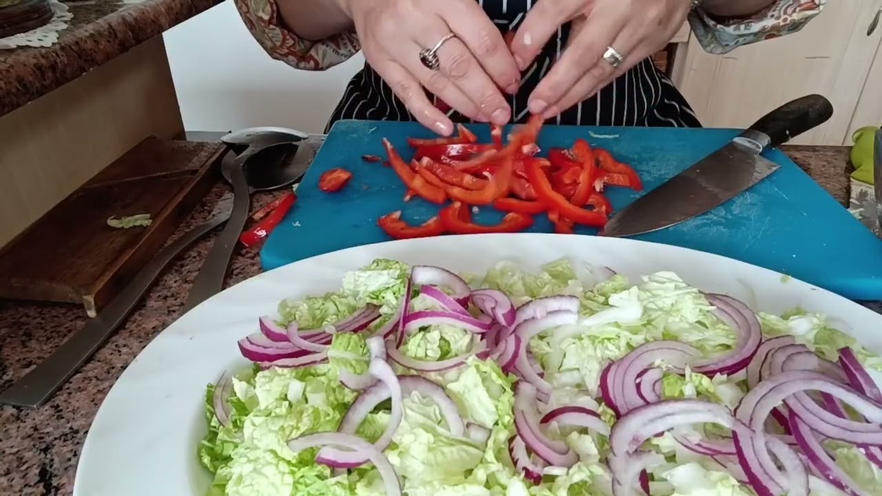 Вкусный салат с мидиями . Mussels salad 