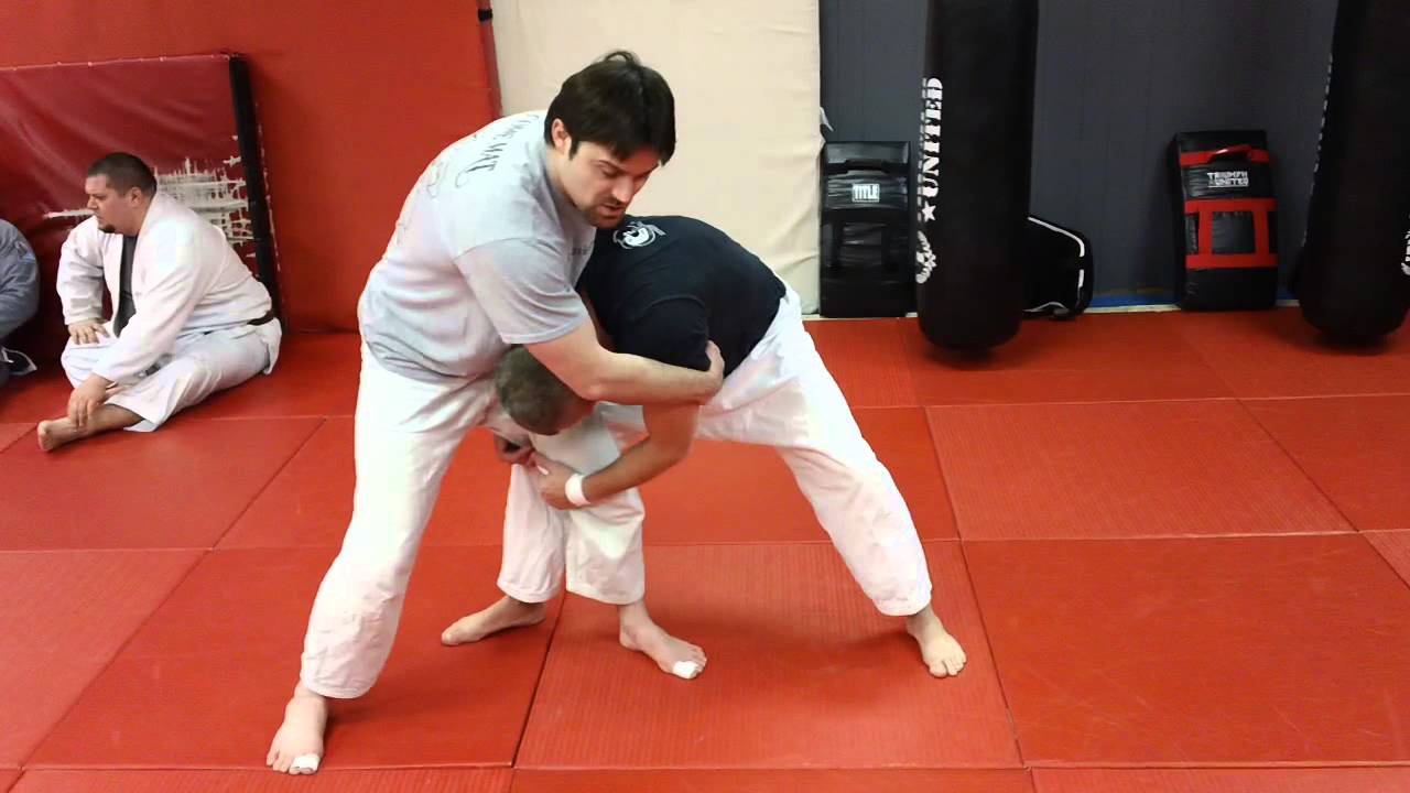 Analysis of Ronda Rousey's Uchi Mata in MMA