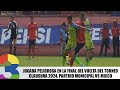 Jugada peligrosa en la final del vuelta del Torneo Clausura 2024, partido Municipal vs Mixco