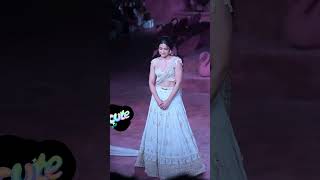 Rashmika Mandanna And Vicky Kaushal New Status Today Looking Hot