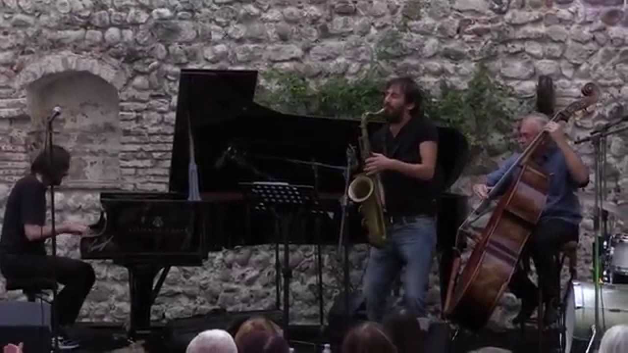 Watch Live in Udin&Jazz 2015, "Federichorino". Juri Dal Dan Trio + Francesco Bearzatti on YouTube Watch Live in Udin&Jazz 2015, "Federichorino". Juri Dal Dan Trio + Francesco Bearzatti on YouTube