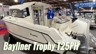 Bayliner Trophy T25 Pilothouse Fishing Boat