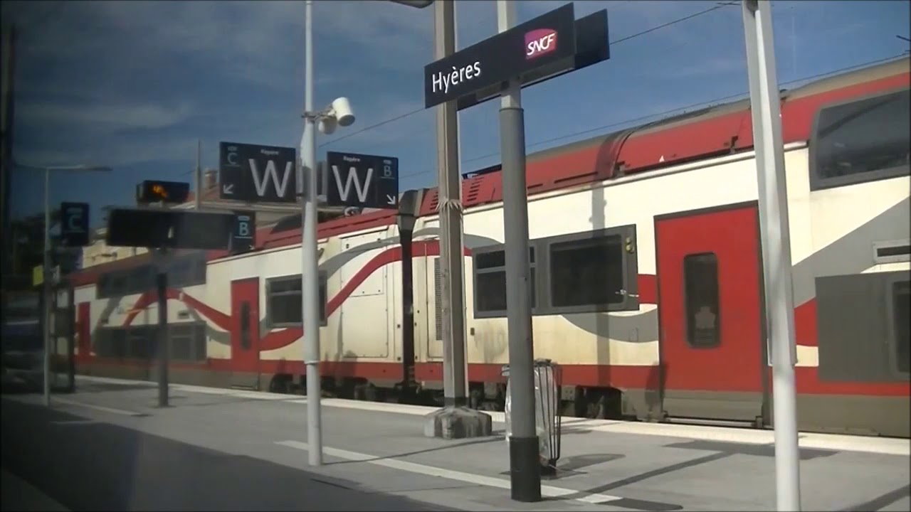 train à Hyères - YouTube