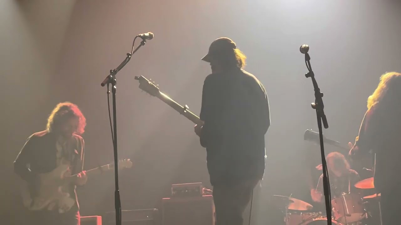 Daniel Norgren med band. New Home