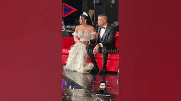 حسن شاكوش مع ريم بنت الجيران في حفل الزفاف 