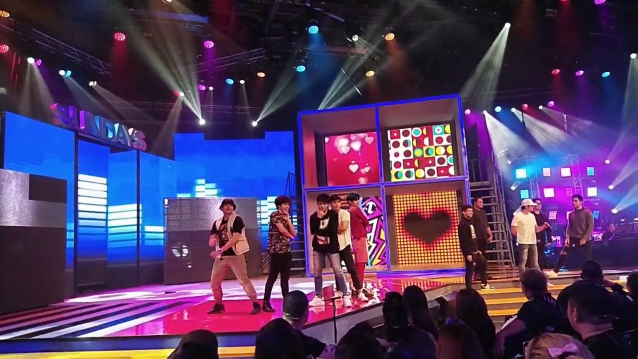 All-Out Sundays | 01.05.2020 the QTs stage rehearsal