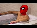 SPIDER-MAN in real life | Spider-Man parkour, Deadpool sleeping | Người Nhện đi tắm