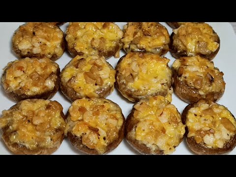 Шампиньоны фаршированные курицей с сыром