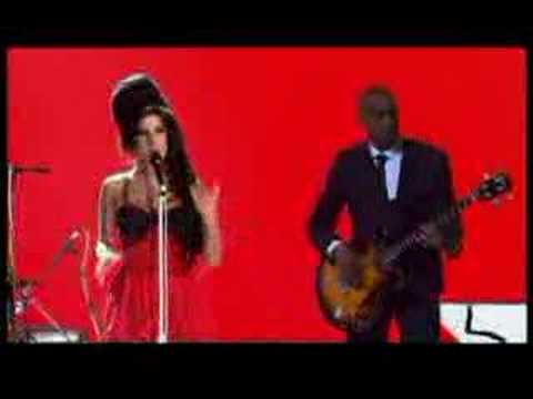 Amy Winehouse - Rehab (Live at the Brits 2007)