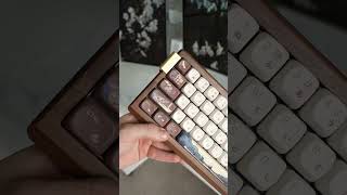 Imagine this with a cozy / wooden setup #keyboard #gamingkeyboard #wooden #xvx #mu68