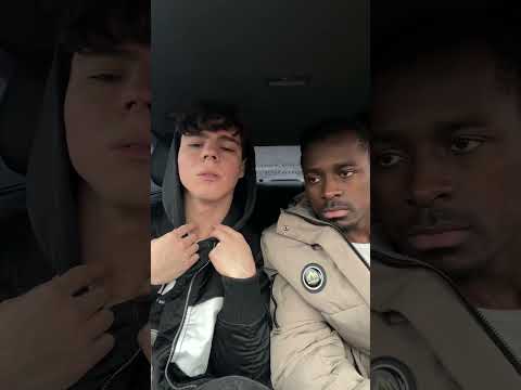 Придумаете описание?  😂 #камеди #смешно #юмор #ржака #tiktok