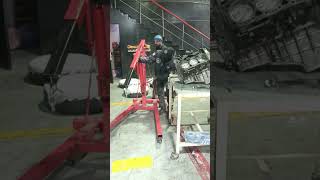 Yadda Ake Sauko Da Engine Daga Sama Bayan An Gama Aiki