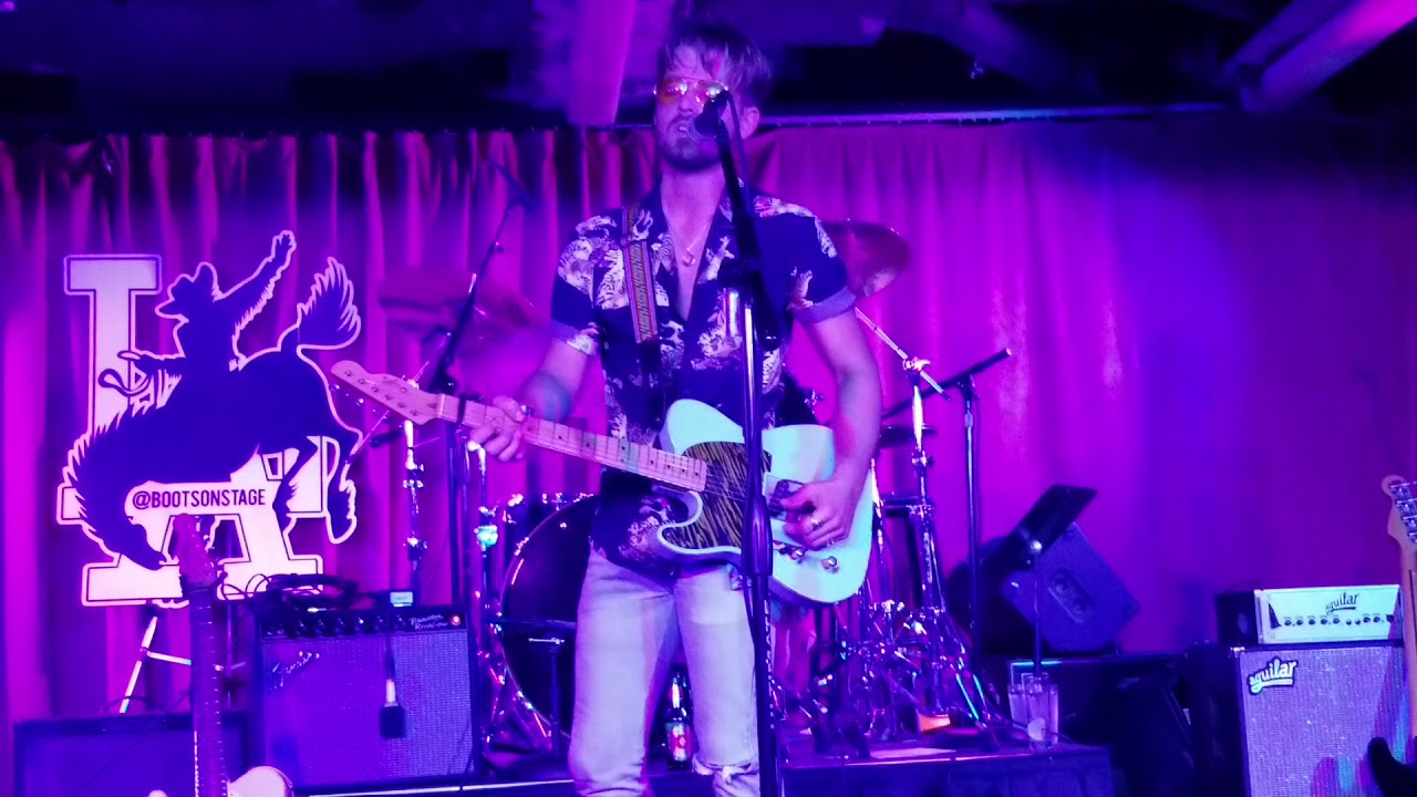 Chase Bryant *High Drunk & Heartbroke* Shindig at Sea 10/25/18 YouTube