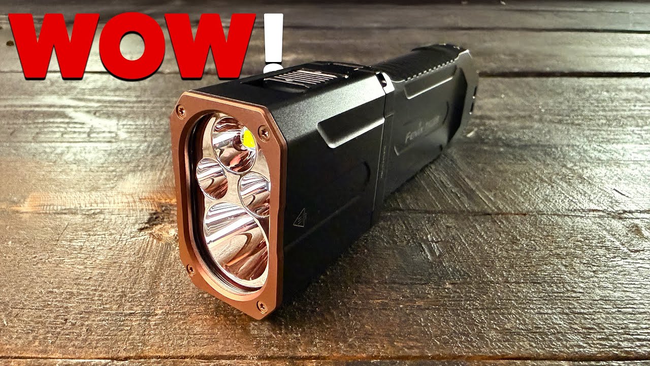 Самый удивительный тактический фонарь, который я когда-либо видел! (Обзор Fenix ​​TK28R!)