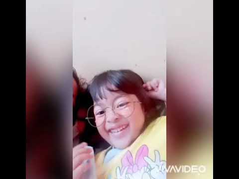 Senyuman terlukis di wajahku