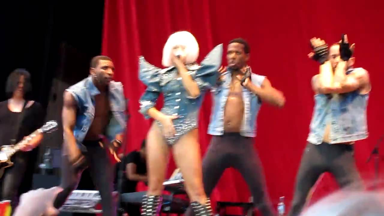 Lady Gaga - Boys Boys Boys live (HQ)