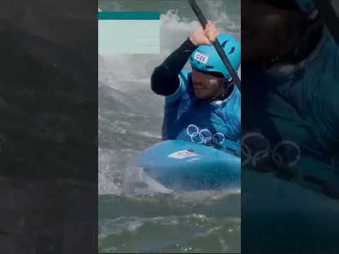 🥶 Le gros FAIL du Français Boris Neveu en kayak cross #Olympics #Paris2024 #Olympics2024